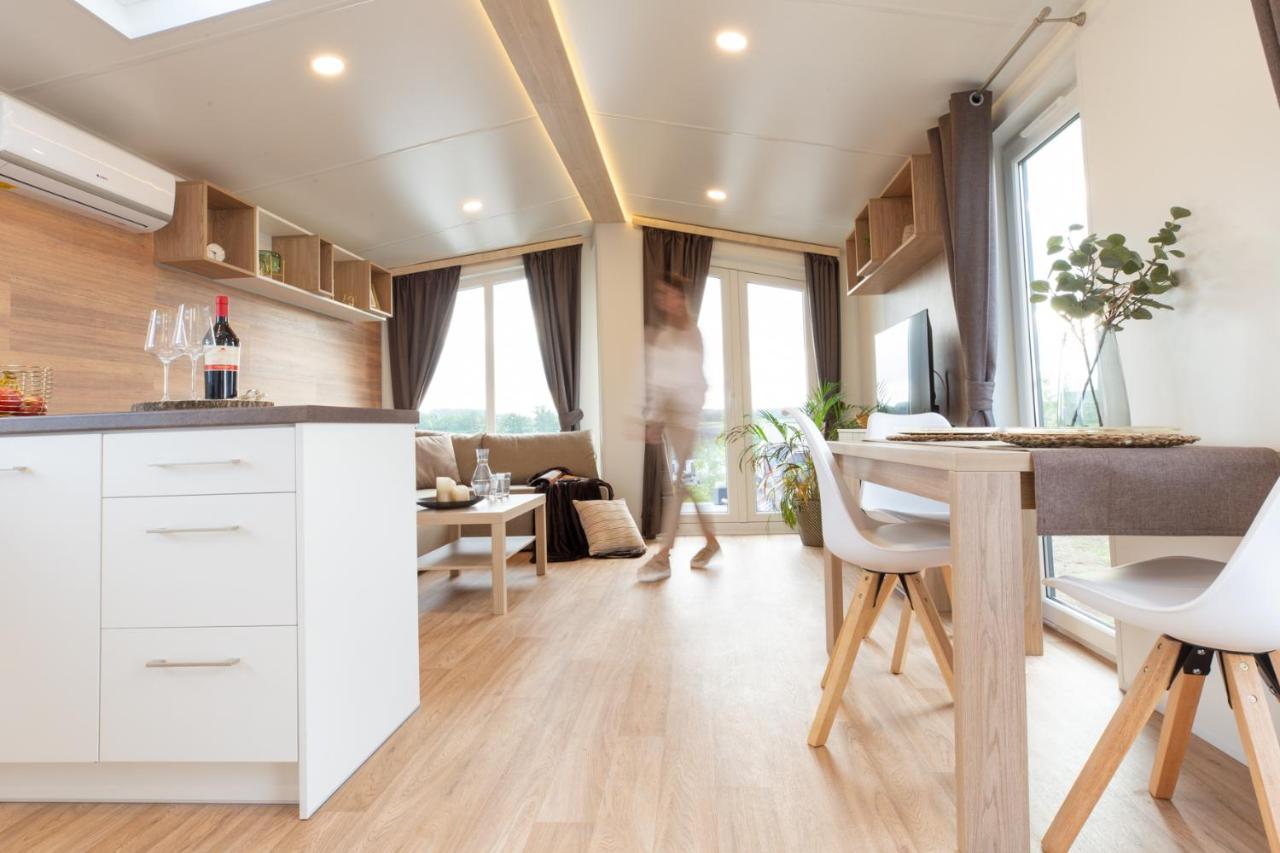 Gemuetliches, Voll Ausgestattes Tiny House Apartment Vilseck Bagian luar foto